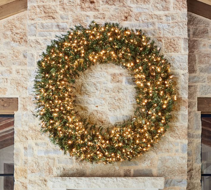 large christmas wreath with lights