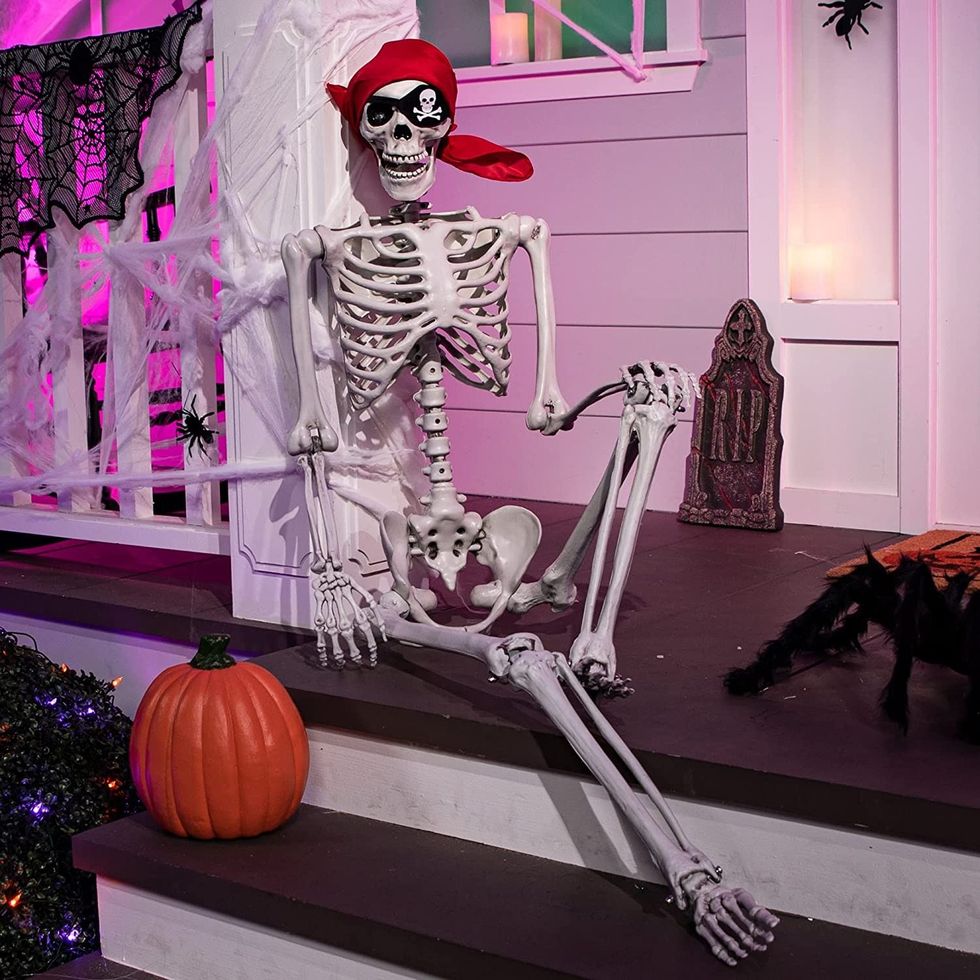 The Best Halloween Skeletons for Decorating Your Home - Skeleton Decorations