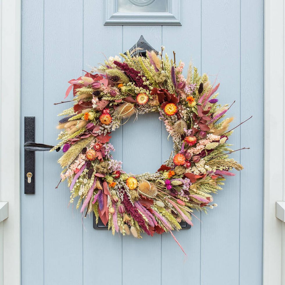 Top Must-Have Wreath Making Supplies for Beginners