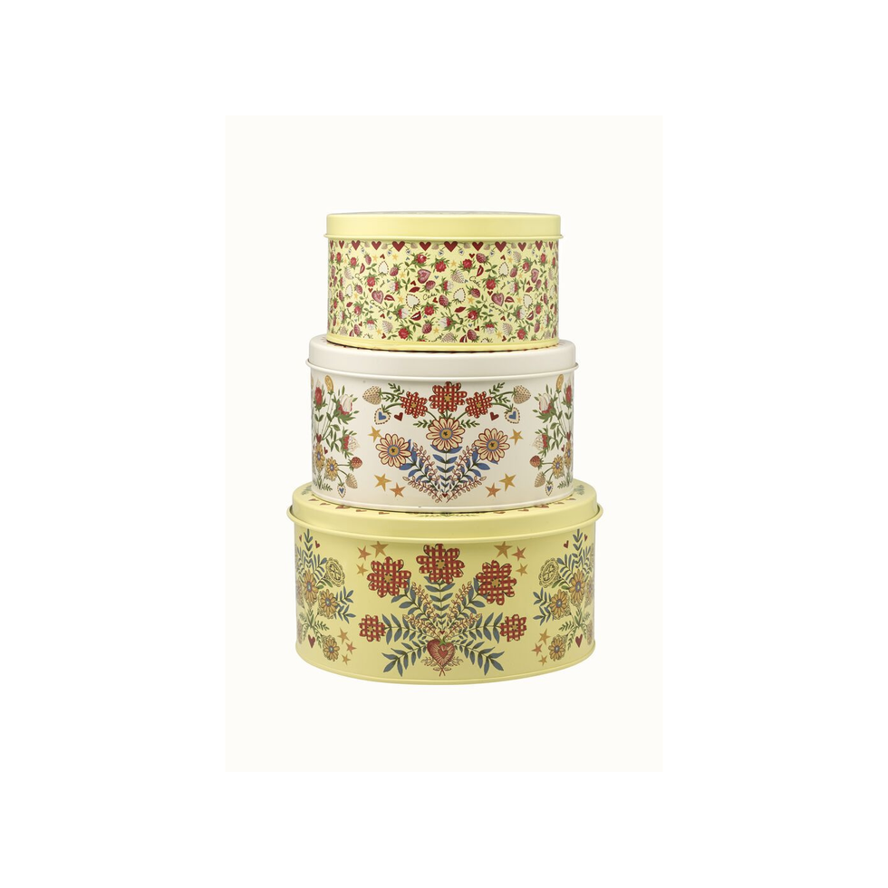 GBBO Showstopper Set of 3 Cake Tins, £40