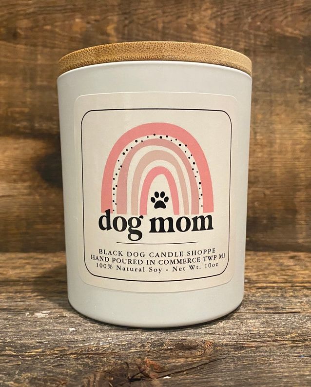 'Dog Mom' Candle