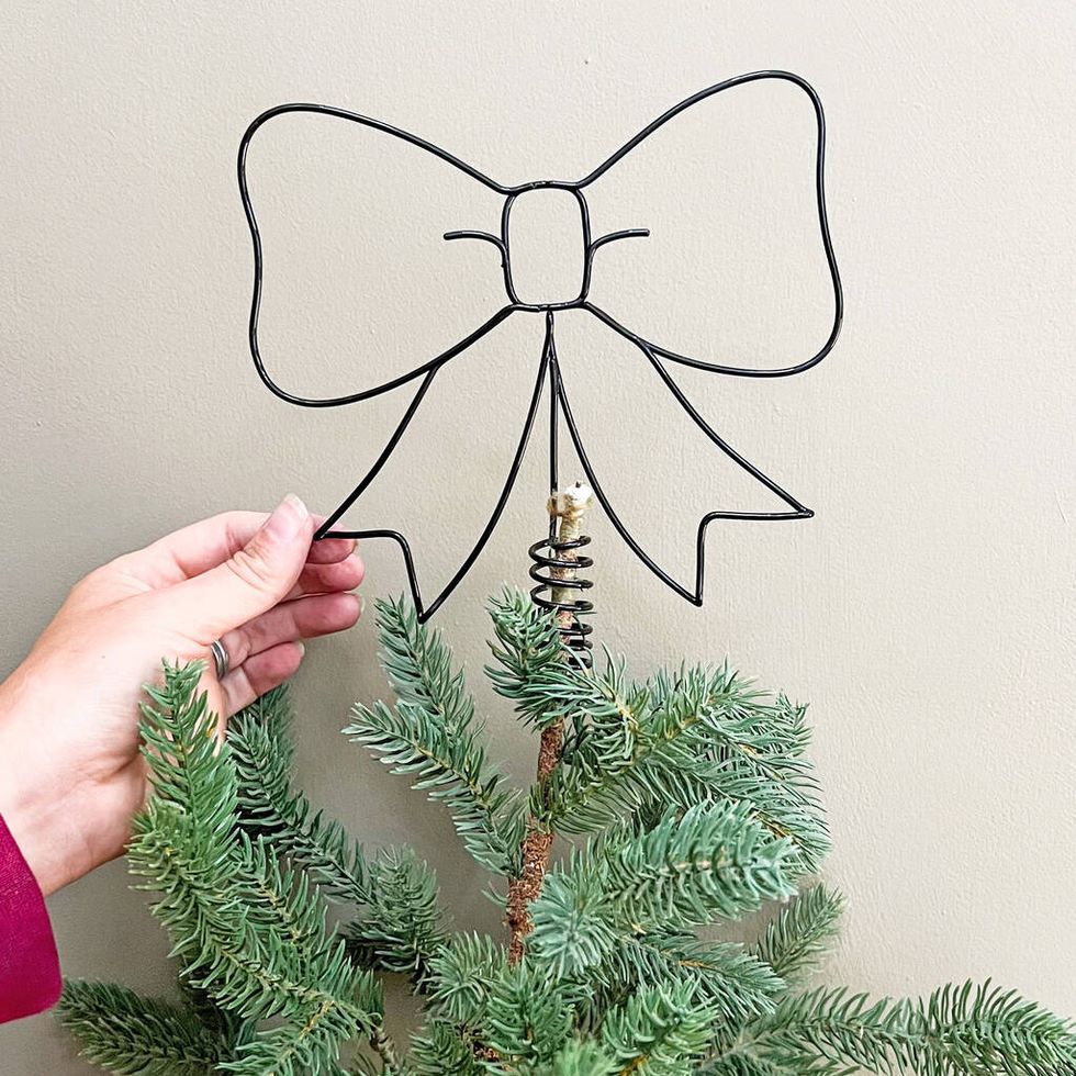 Bow Wire Tree Topper