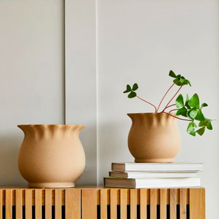 Terracotta Sand Frilly Plant Pot