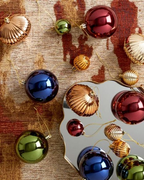 Set of 30 Mixed Festive Baubles