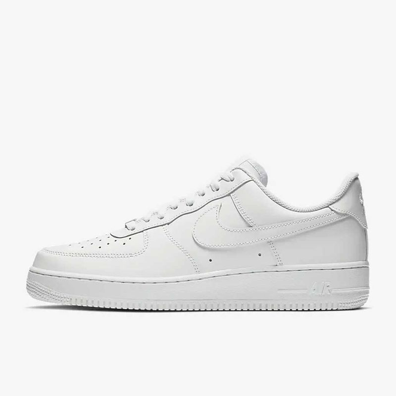 Nike Air Force 1: un clásico en zapatillas blancas