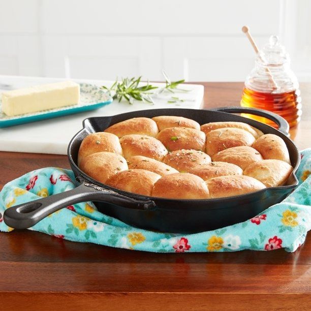 The Pioneer Woman Timeless Beauty Cast Iron Fry Pan