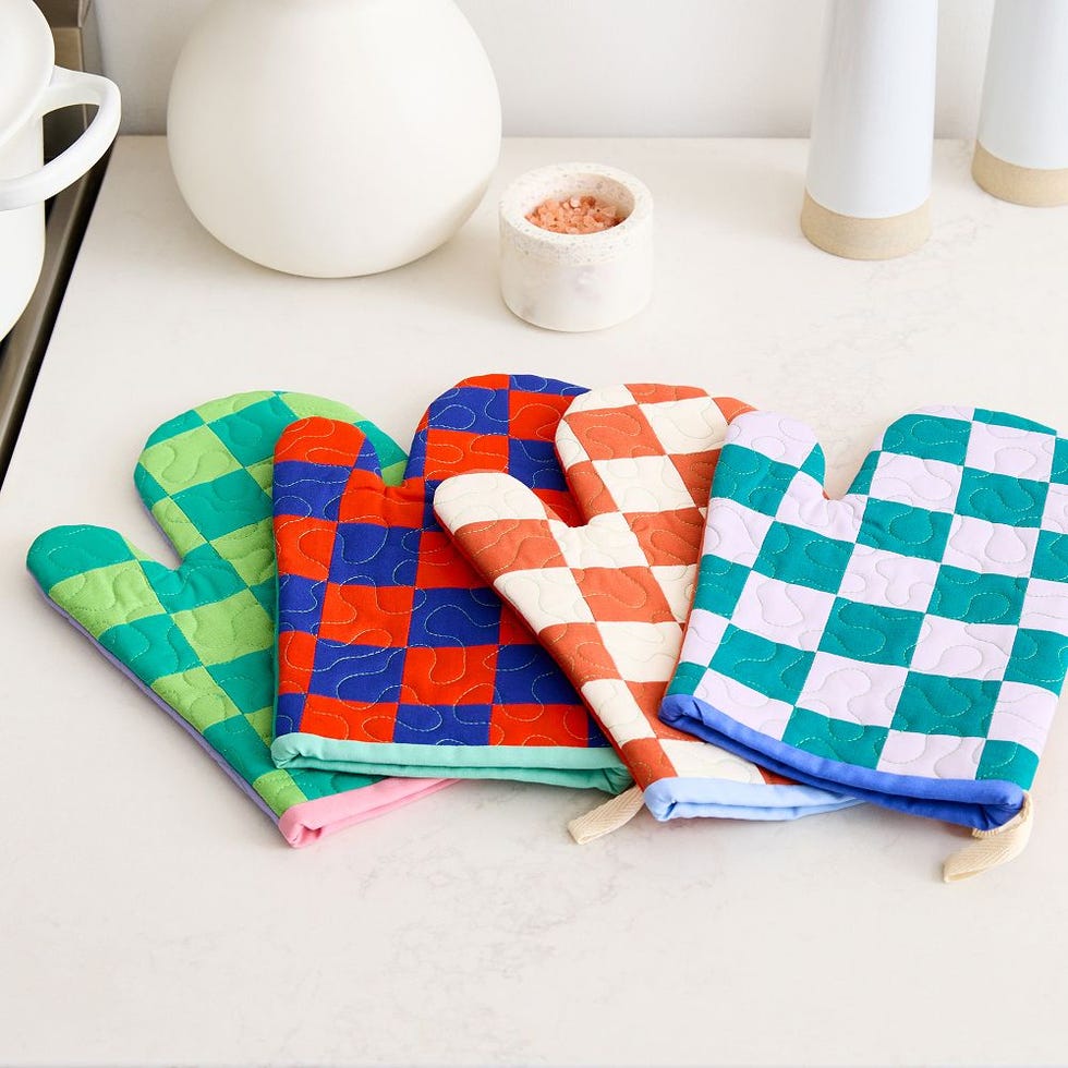 Checkered Oven Mitt