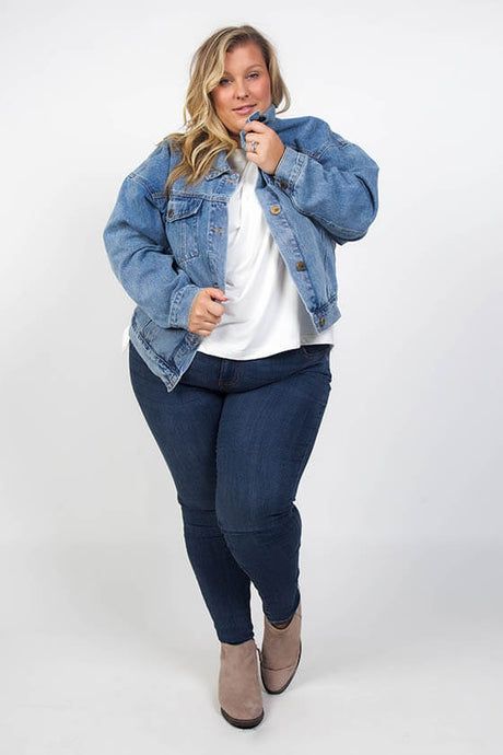 70+ Stylish Outfits With A Jean Jacket x Every Season  Blue jean jacket  outfits, Denim jacket outfit, Jacket outfit women