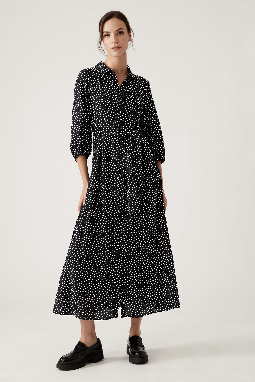 Holly Willoughby wears a stunning LK Bennett polka dot dress