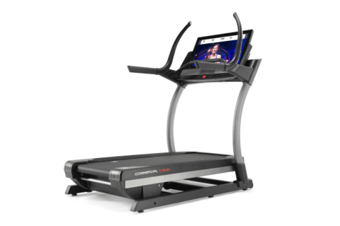 Commercial X32i Treadmill