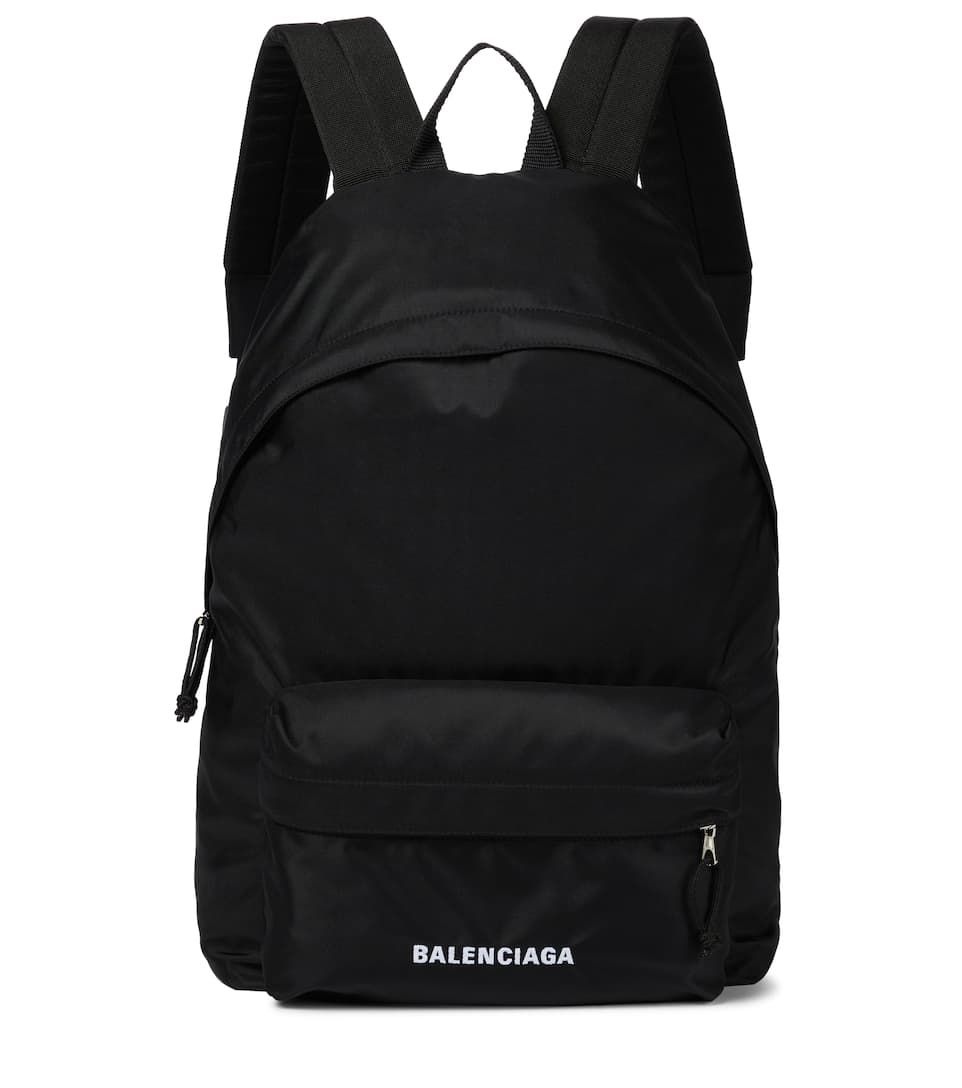 後背包推薦：Balenciaga尼龍黑色後背包