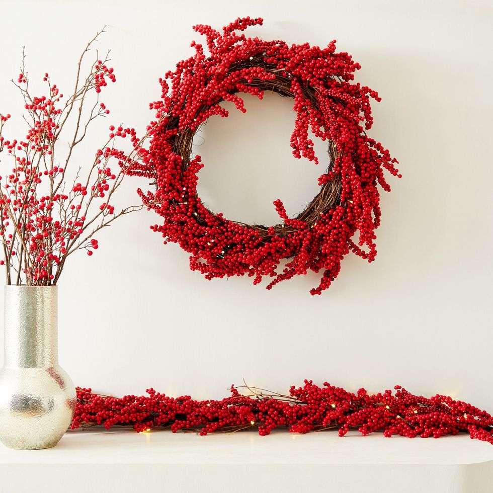 The Best Faux Garlands 2022: Spruce up Your Space This Year