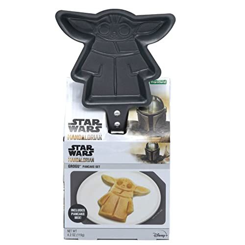 Star Wars The Mandalorian Baby Yoda (Grogu) Pancake Skillet & Pancake Mix Gift Set