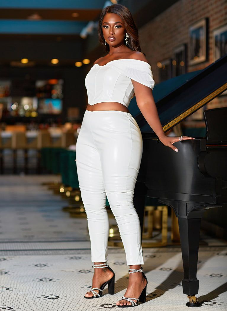 White leggings outlet and top