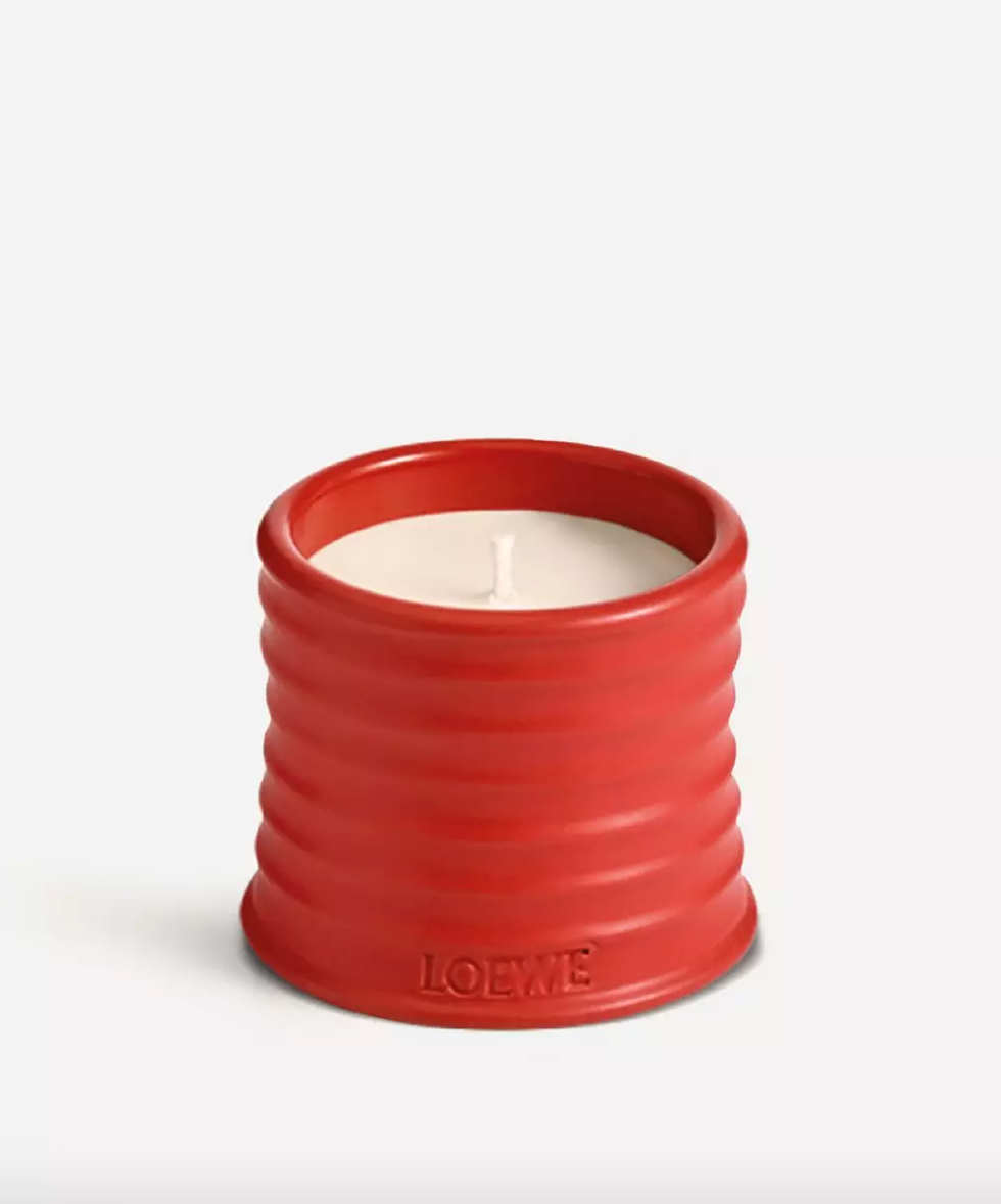 小眾居家香氛推薦：Loewe 蕃茄葉香氛蠟燭