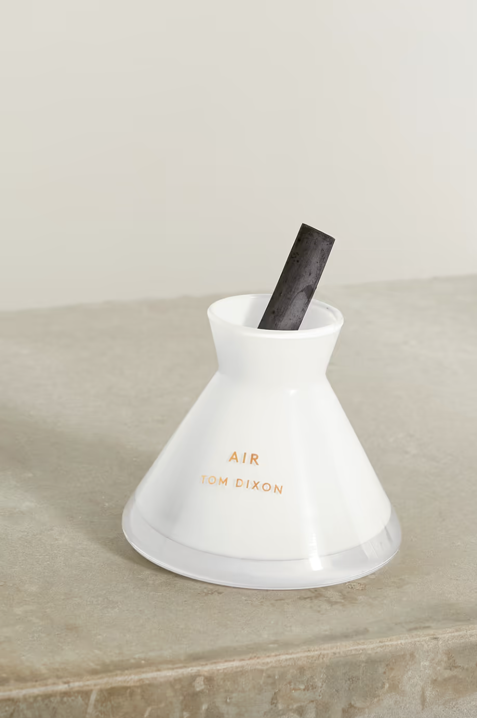 小眾居家香氛推薦：Tom Dixon 元素系列 Air香氛瓶 