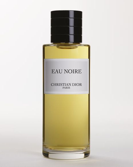 23 Best Winter Perfumes For 2022