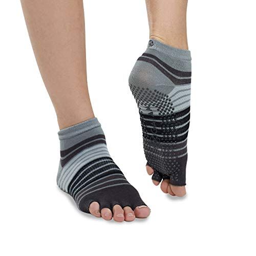 Best Grippy Socks For Pilates, Barre, and Yoga