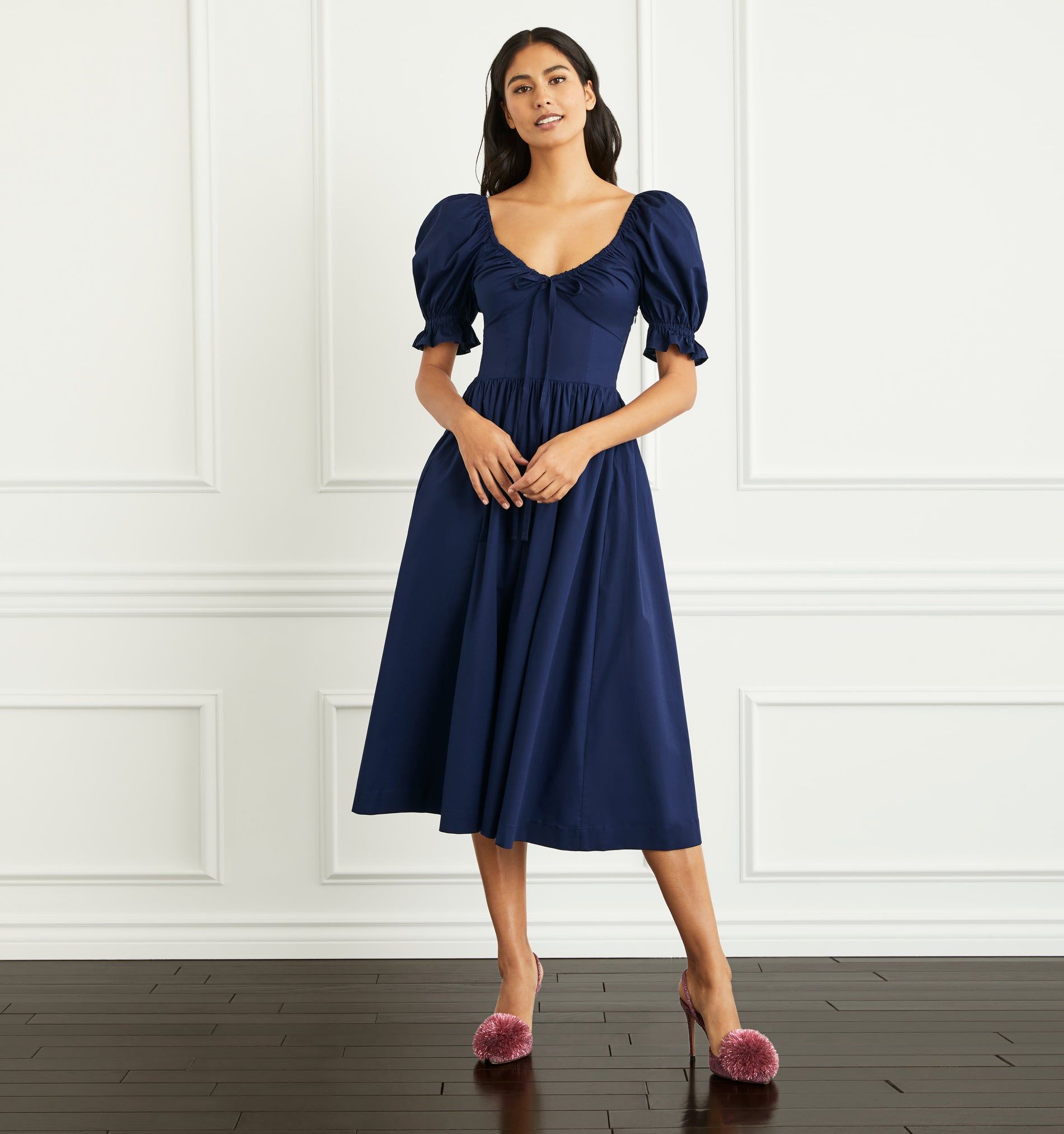 ワンピース house on the hill Dress navy 80 Hill House The Mila Dress Linen Navy Eyelet Mini One