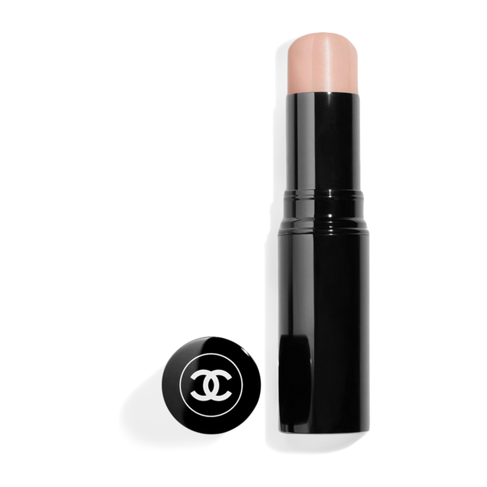 Chanel Baume Essentiel Multi-Use Glow Stick Chanel Baume Essentiel Multi-Use Glow Stick