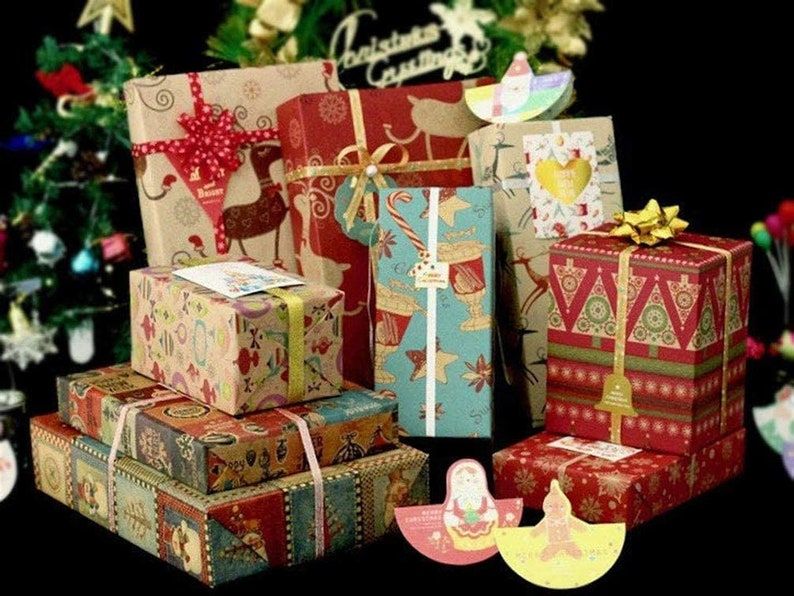 Vintage design Christmas wrapping paper