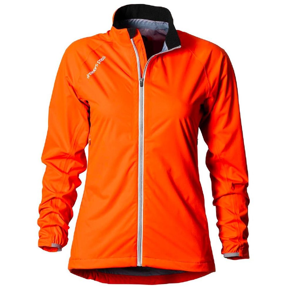 How to Stay Dry When Running in the Rain: Essential Waterproof Clothing and  Gear