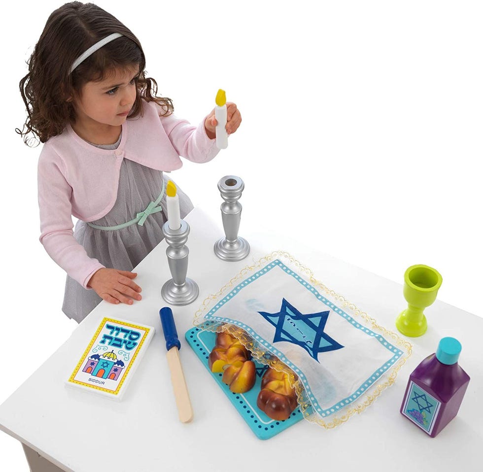 21-Piece Wooden Shabbat Set 
