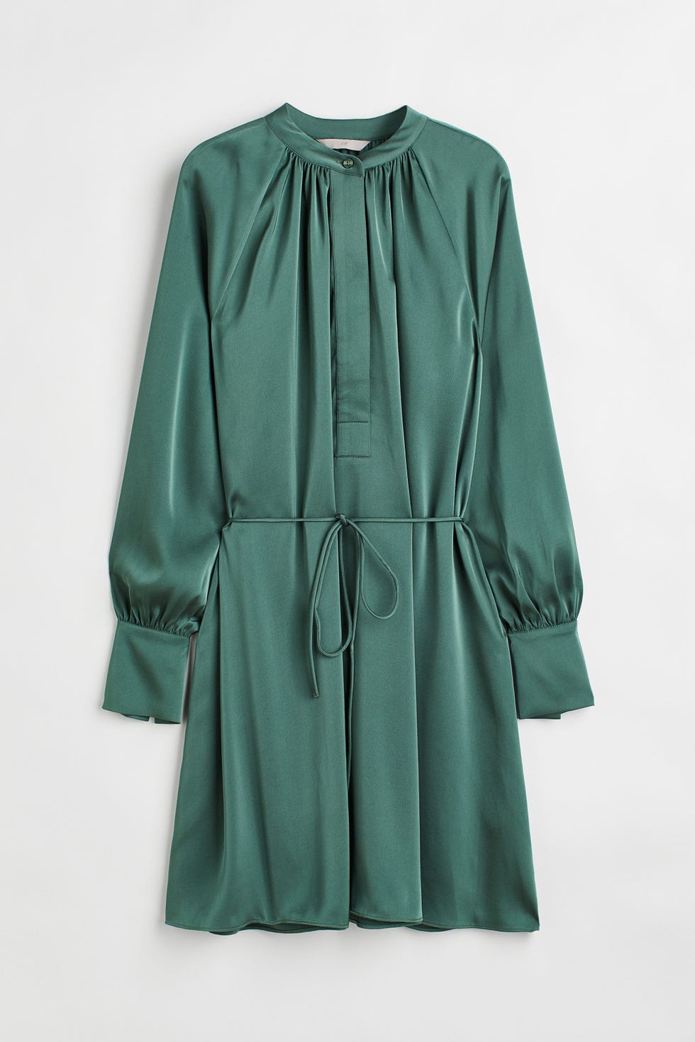 Vestido corto satinado