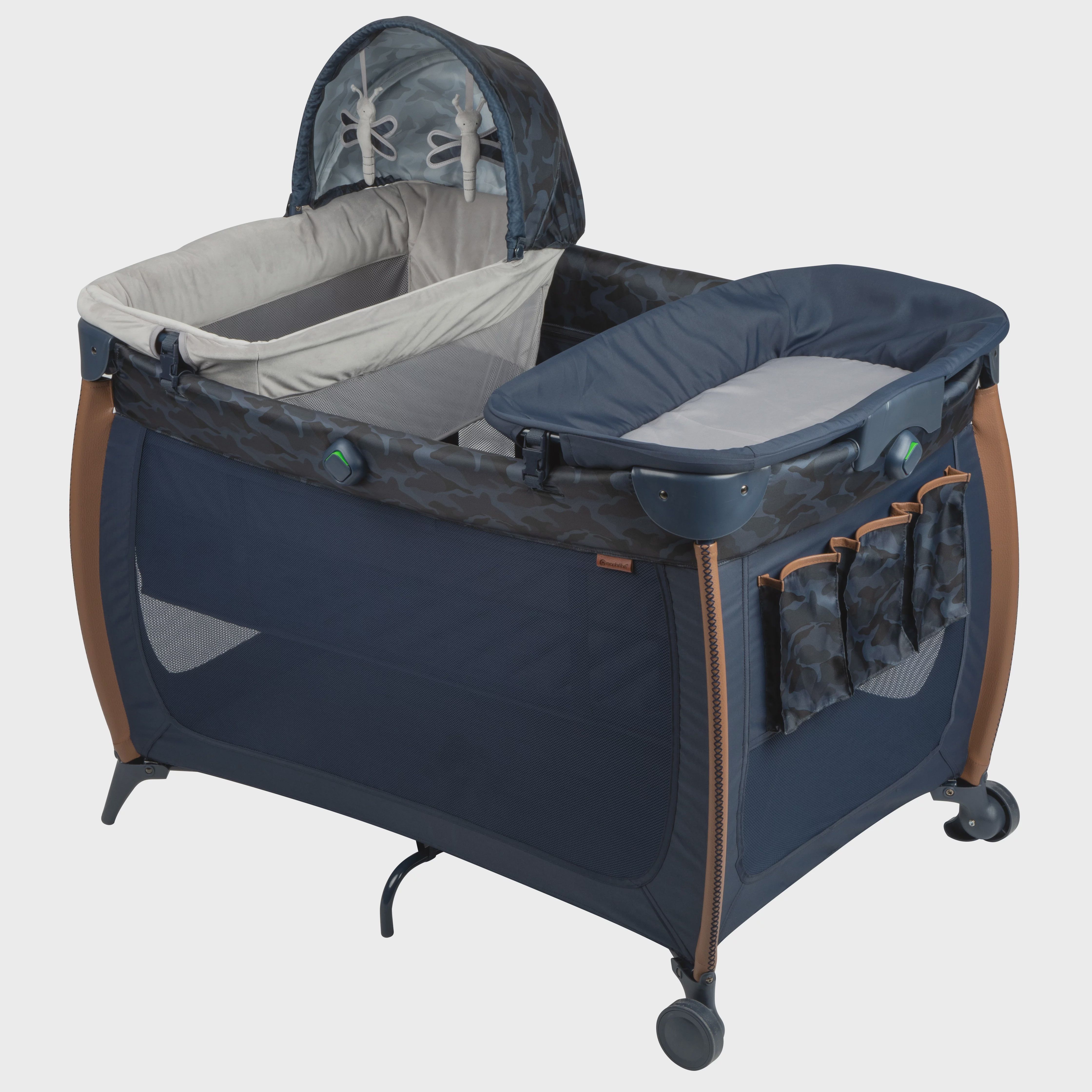 Flex Deluxe Portable Playard with Bassinet/Changer