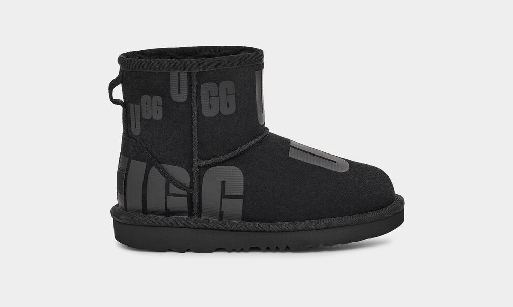UGG boots 9 boots you can buy for under $125