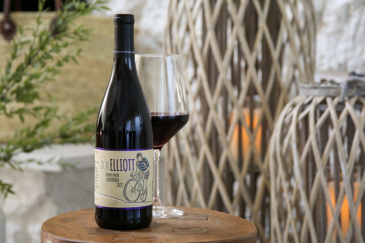 D.H. Elliott California Pinot Noir 2021