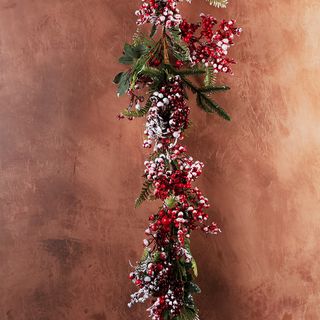 Winterberry Frosted Garland