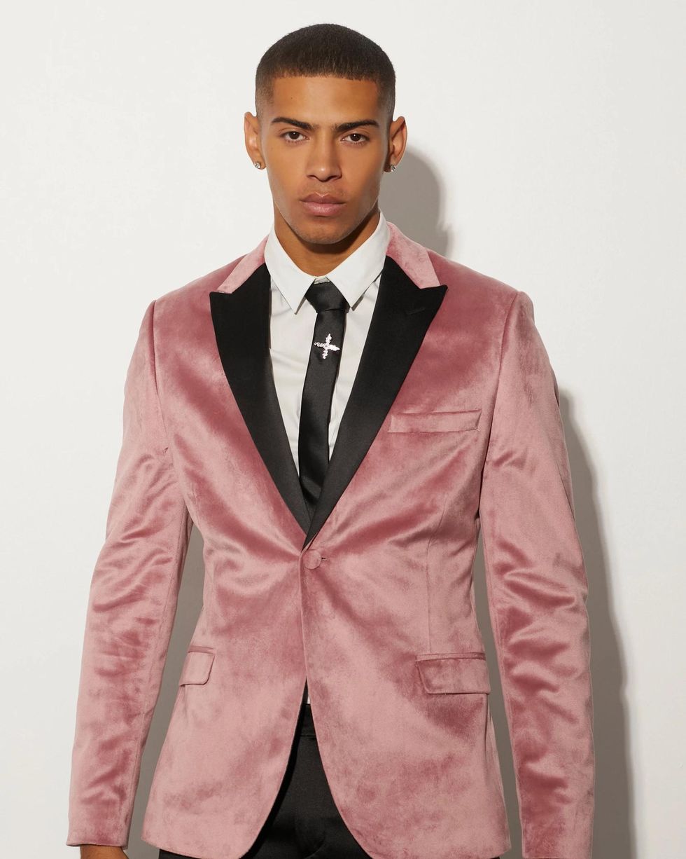 17 Best Prom Tuxedo and Suit Styles - Cool Prom Outfits for Guys
