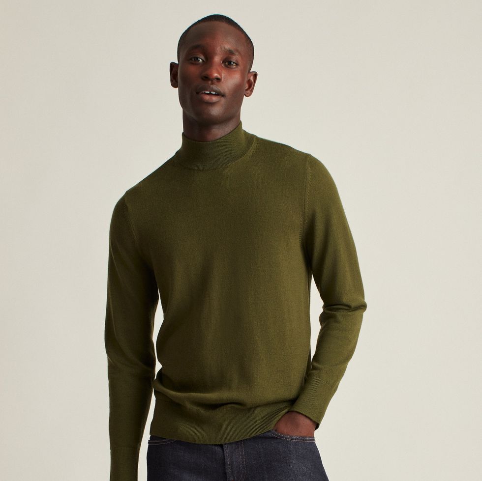 24 Best Turtlenecks Sweaters for Men to Stay Warm This Winter