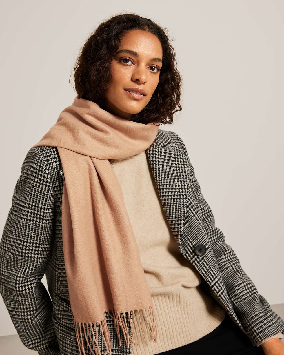10 designer scarves that you should invest in this winter Bc heat