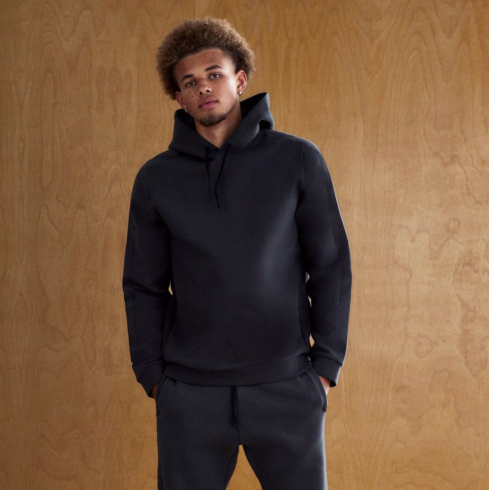 These 5 men's matching sweatsuits are perfect for all-day wear