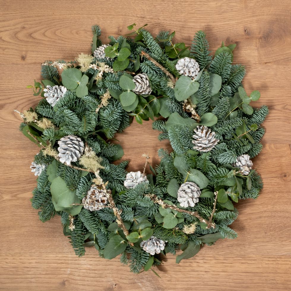 DIY Wreath Kit – Frosted Winter