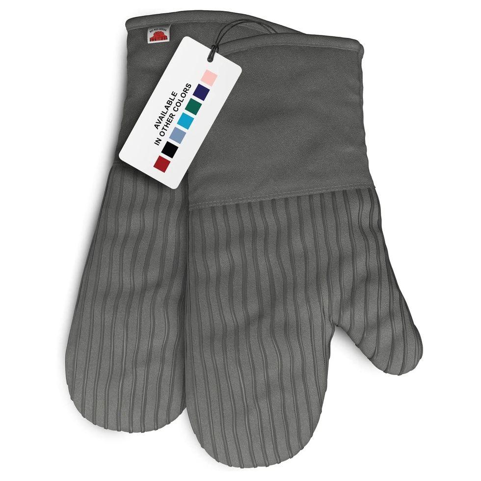Oven Mitts and Pot Holders, 500 Heat Resistant Oven Mitt ,Oven Gloves with Kitchen Towels Soft Cotton lining, Non-Slip Surface Cooking Gloves, Size