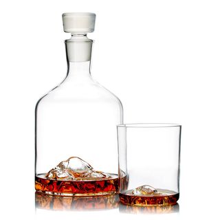 Whiskey Peaks Mountain Decanter + American Mountain Set of 4 Glasses