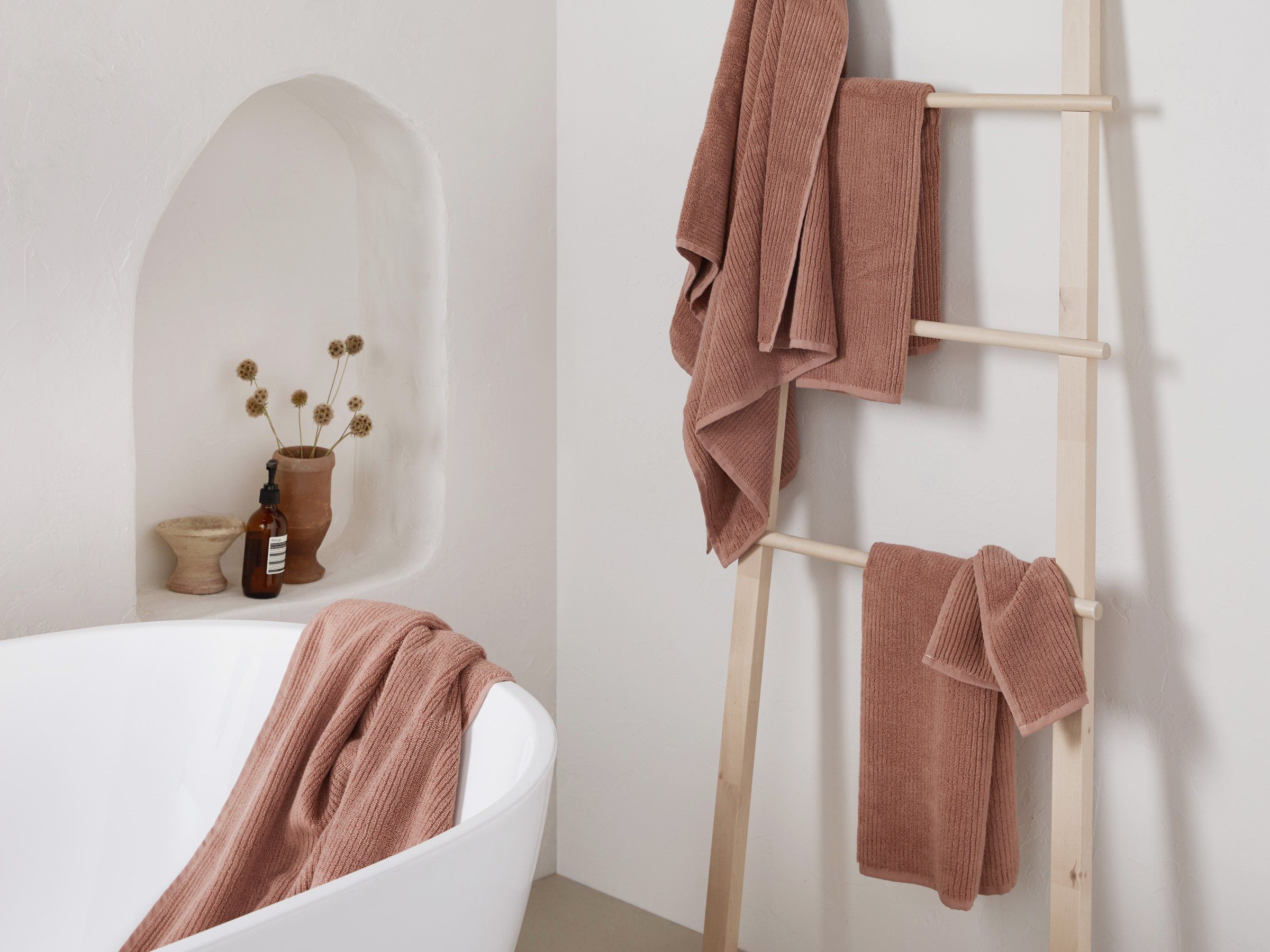 Best hand towels for guest online bathroom