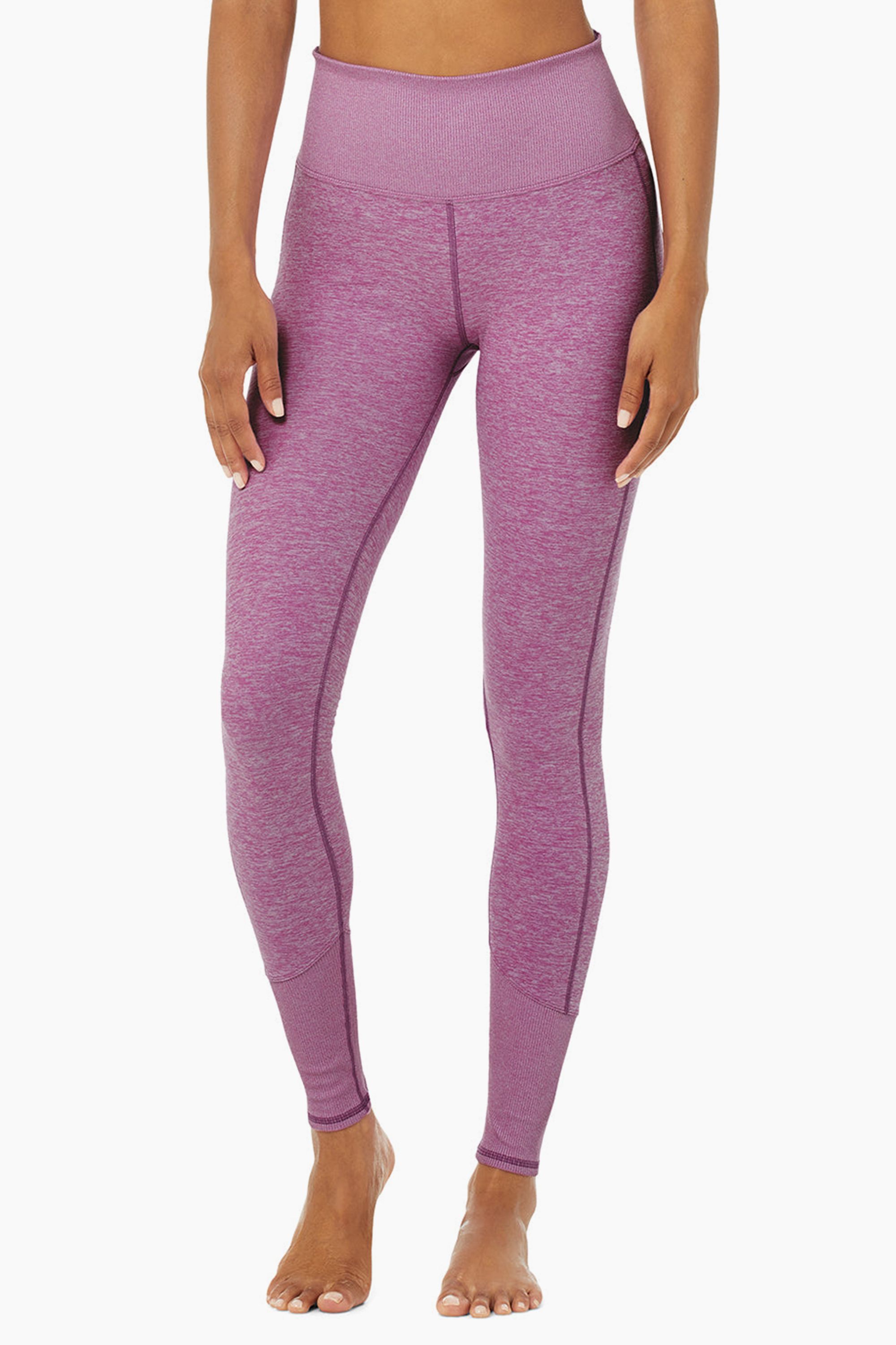 alo-yoga-leggings-sale-score-40-off-for-the-holidays-now