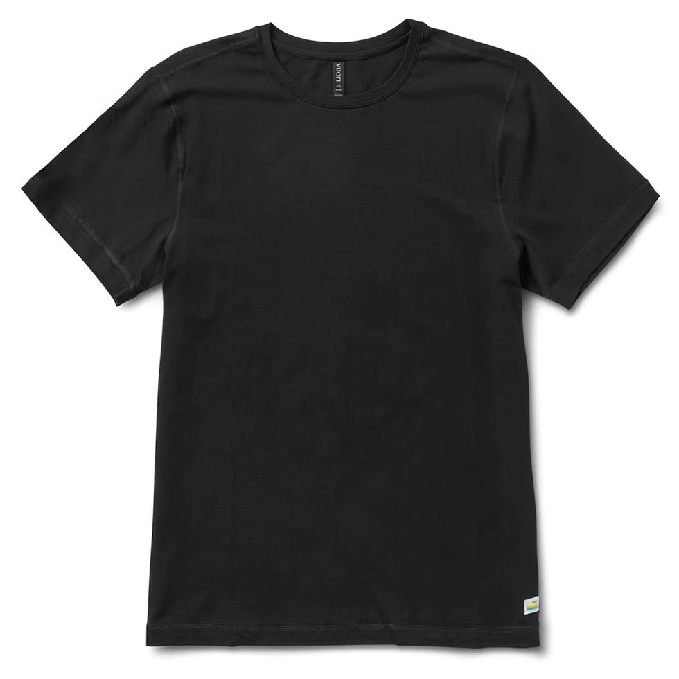 24 Best Black T-Shirts for Men 2024, According to Style Experts