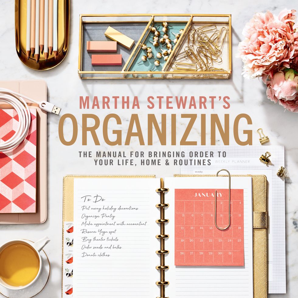 'Martha Stewart's Organizing: The Manual for Bringing Order to Your Life, Home & Routines'