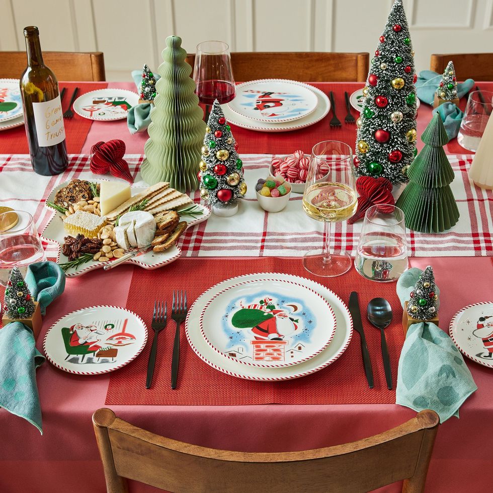 Love this snowman table setting!  Christmas table decorations, Christmas  tea, Christmas table