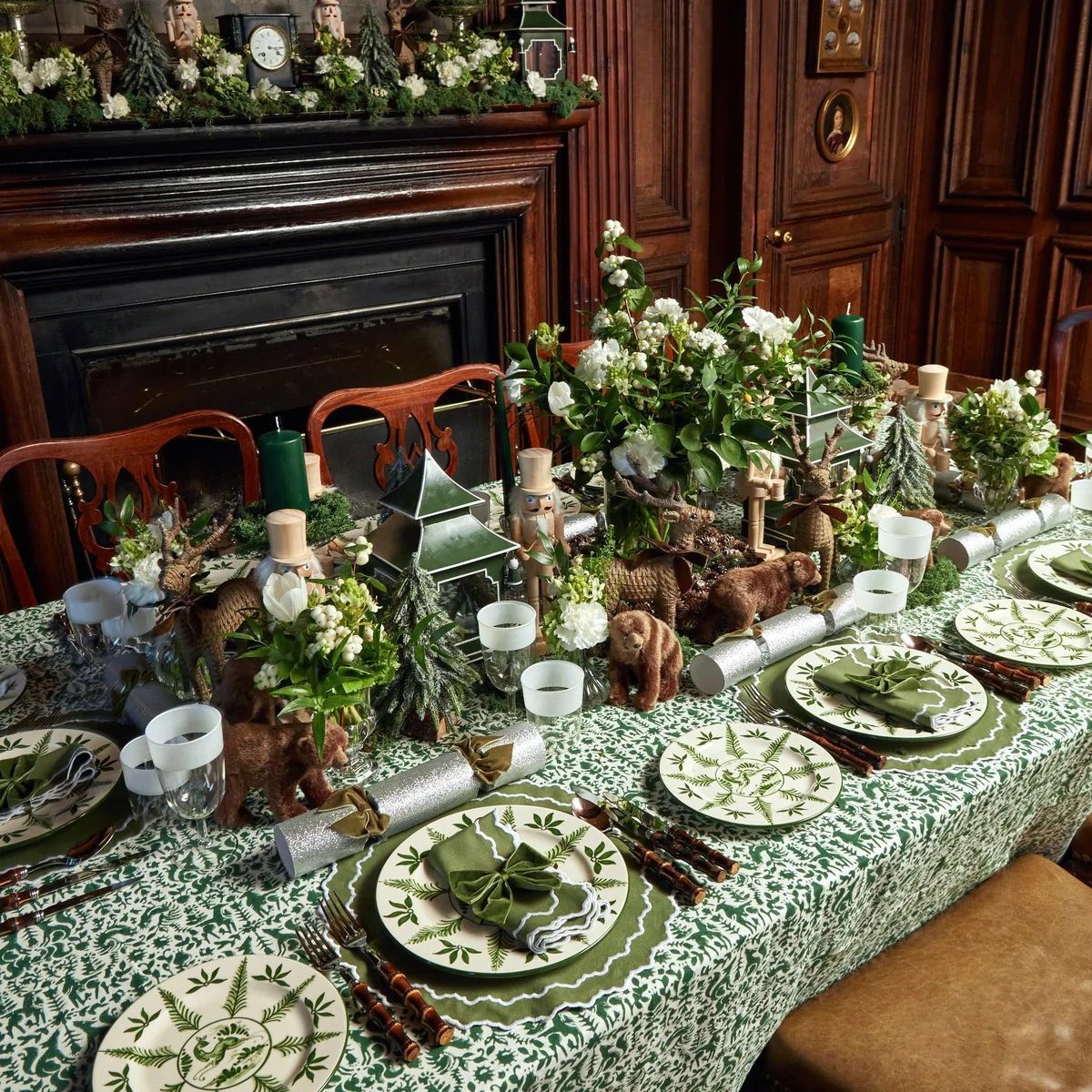 Mrs. Alice Swiss Chalet Decoration Set