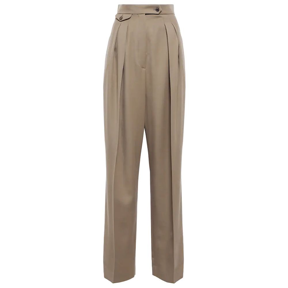 The ultimate double pleat wide-leg trousers—so effortless and flattering, they’re like confidence with a waistband.