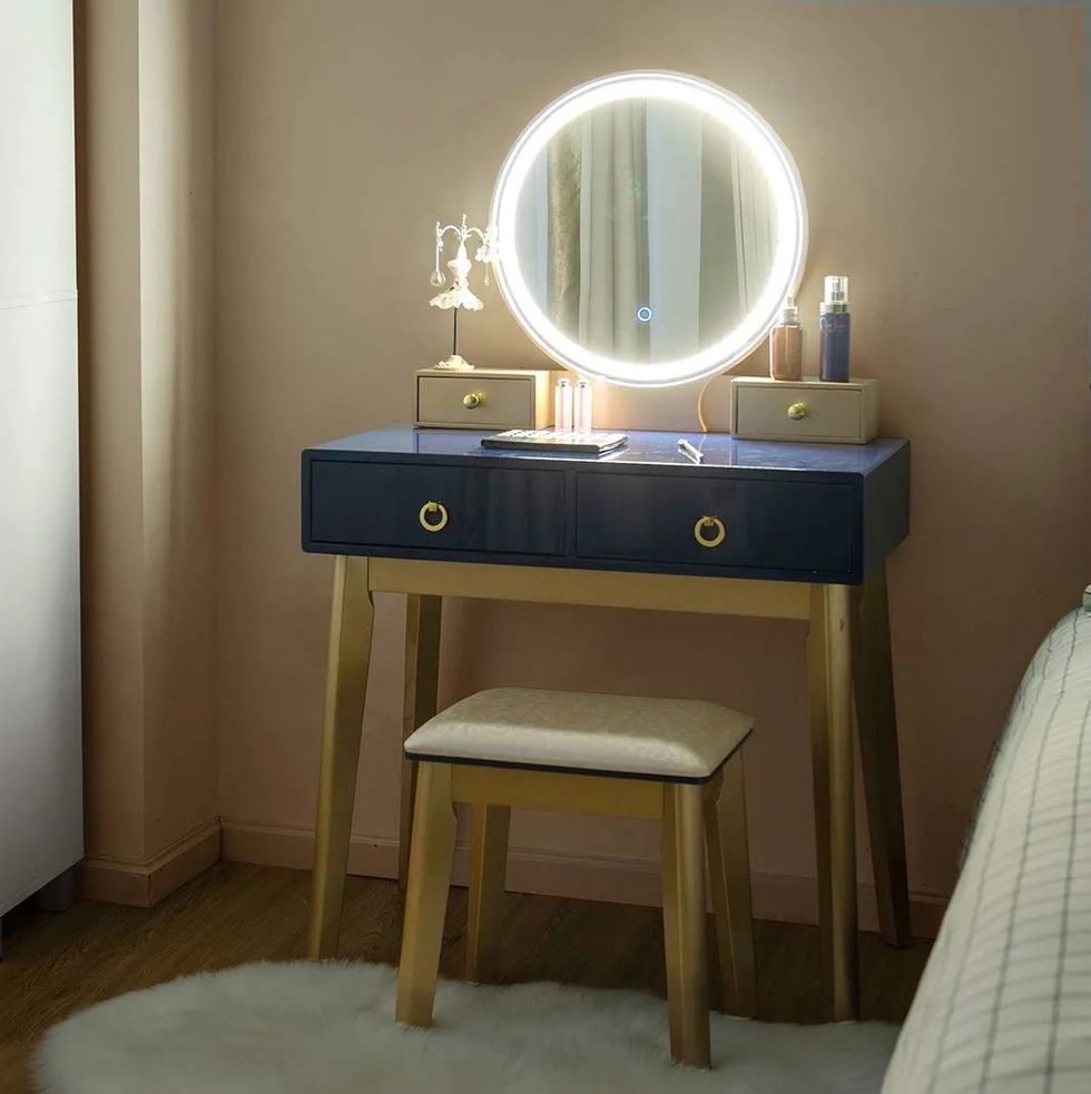 Vanity Set with Touch Screen Dimming Mirror