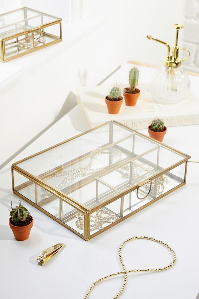 17 Jewellery Boxes And Stands That Go With Any Dressing Table