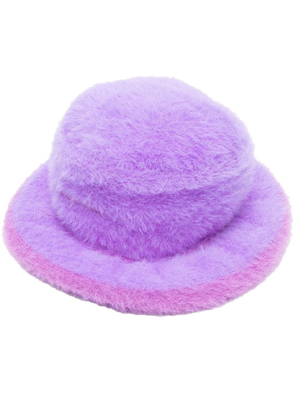El 'bucket hat' de pelo es el accesorio clave del invierno