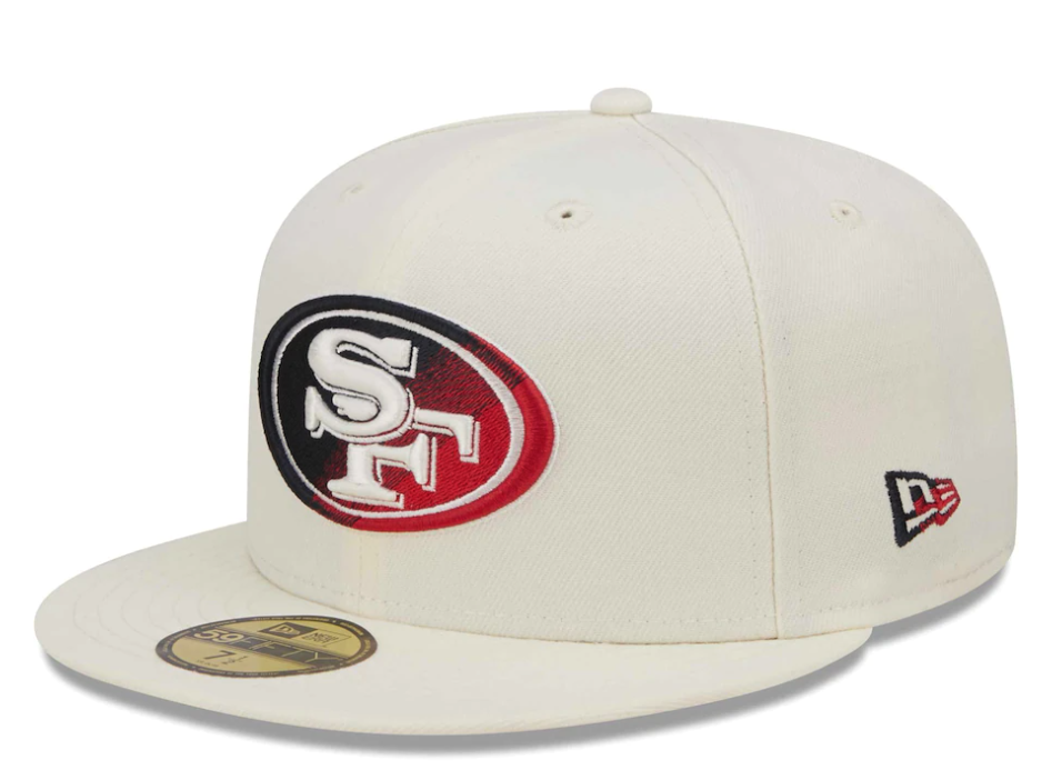 San Francisco 49ers New Era 2023 Salute To Service Cuffed Knit Hat - Black